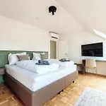Gh Luxury Graz, Goesser Haus * גראץ