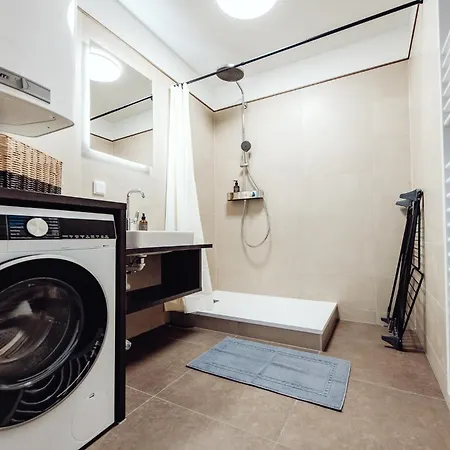 Gh Luxury Graz, Goesser Haus גראץ